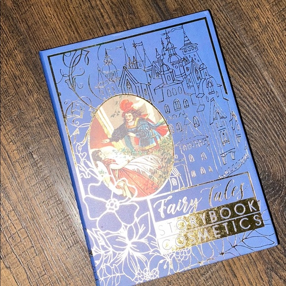 Storybook Cosmetics Little Briar Rose Palette - Picture 2 of 5